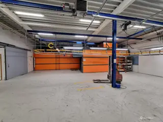 Produktionslokale med malerkabine