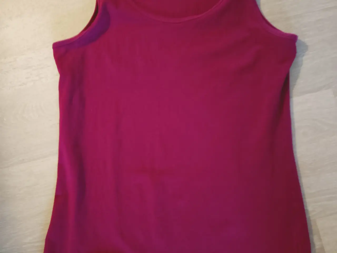 Billede 3 - Blonde bluse m/ top str xl CHA CHA