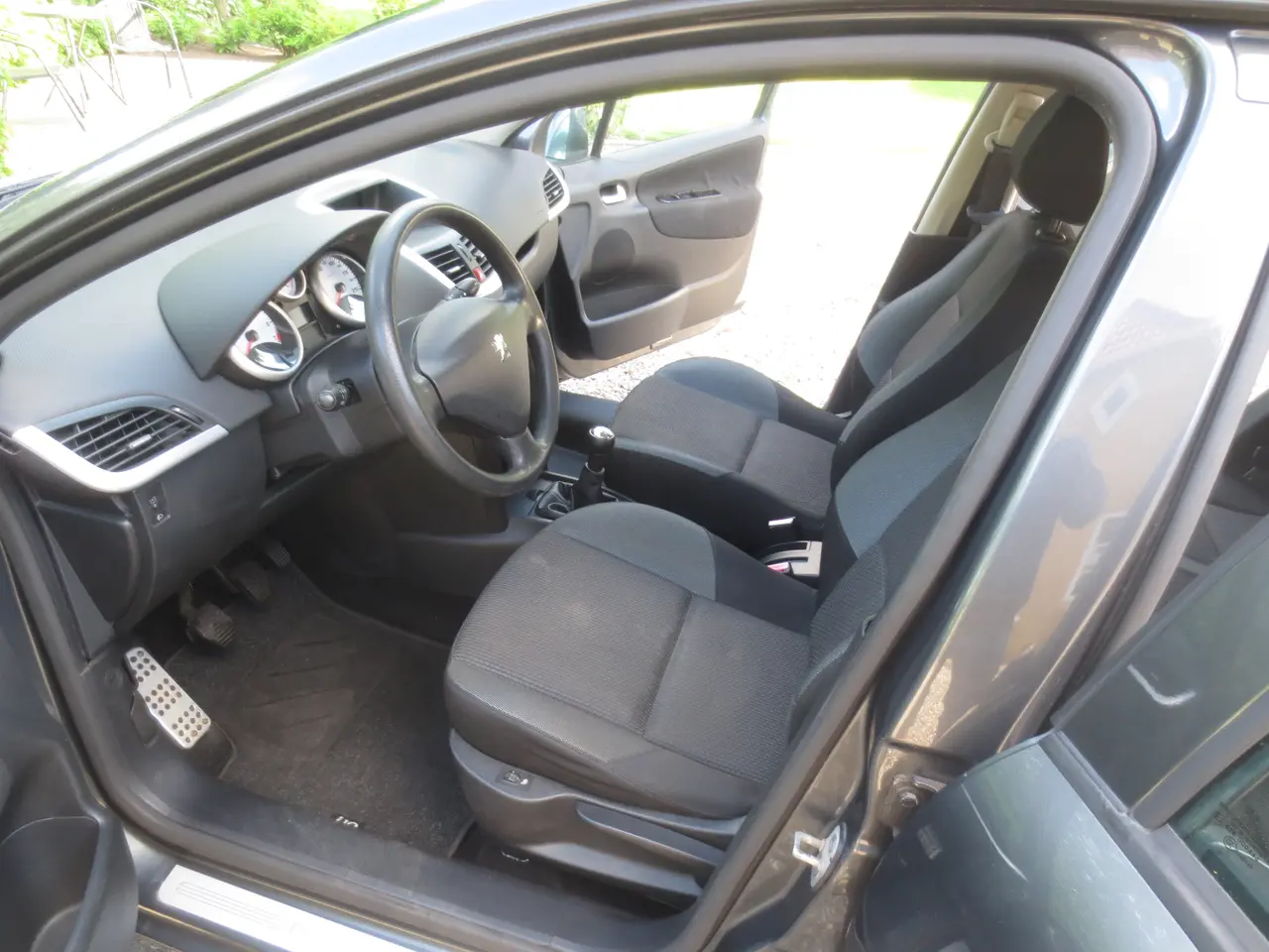 Billede 15 - Pæn Peugeot 207 1.4 i Stc Synet 12/2025.