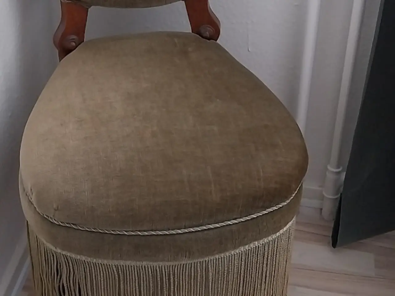 Billede 1 - Fin antik stol med mini puf til.