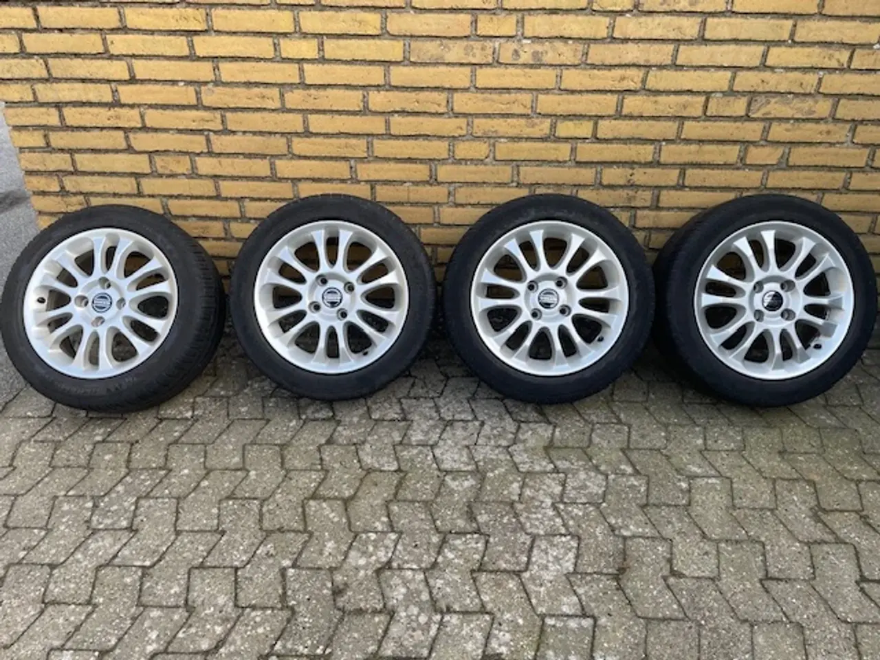 Billede 2 - Volvo V40 2004