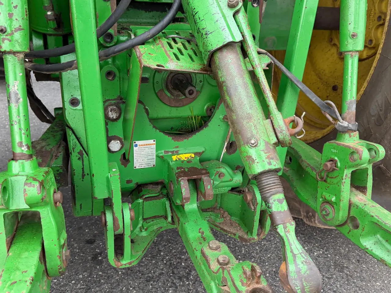 Billede 13 - John Deere 7820 Fin brugt traktor med Hitchkrog, TLS affjedret foraksel mm