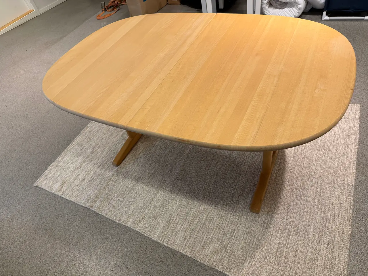 Billede 1 - Oval spisebord bøg