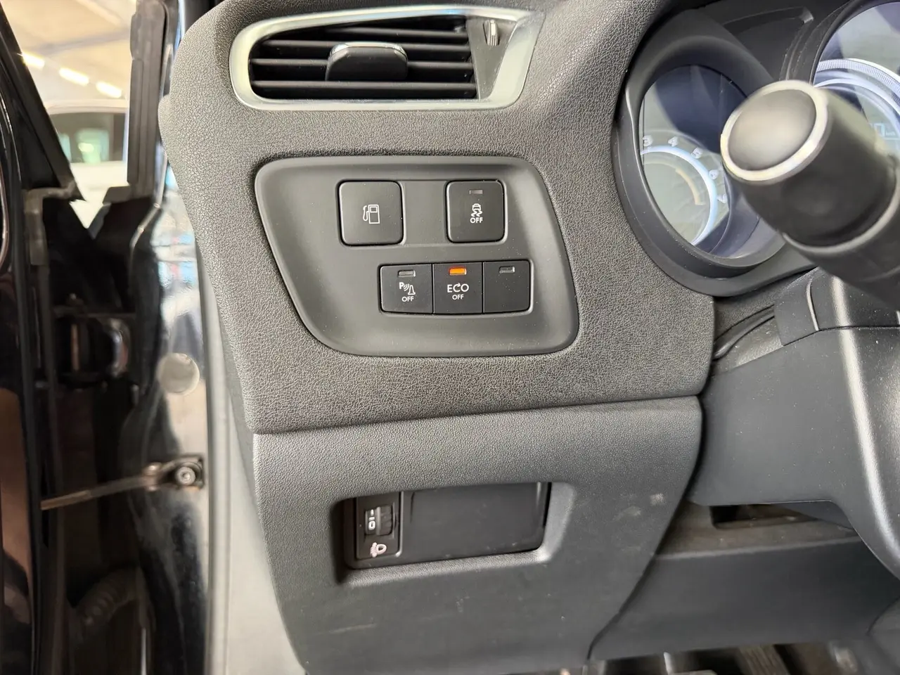 Billede 8 - Citroën C4 1,6 Blue HDi Feel Complet start/stop 100HK 5d