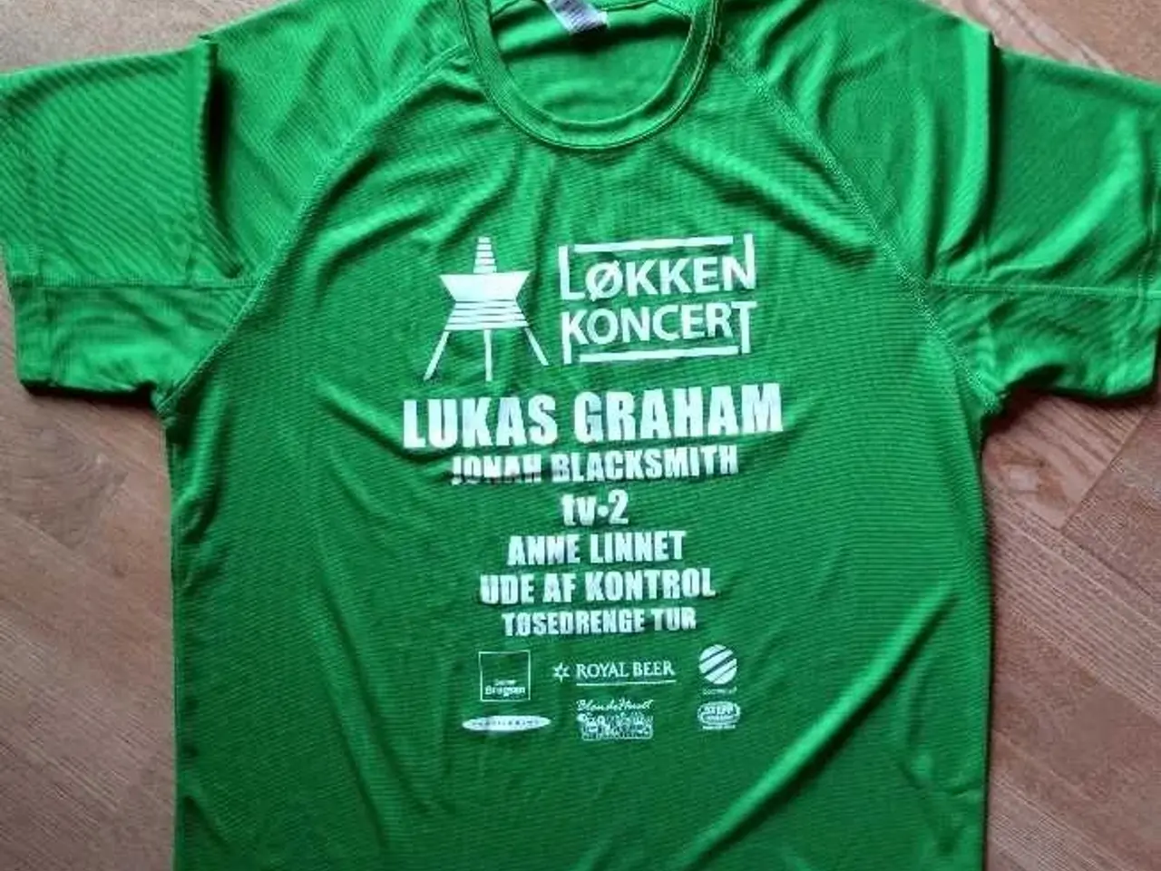 Billede 2 - 40 års jubilæums T-shirt LØKKEN KONCERT 
