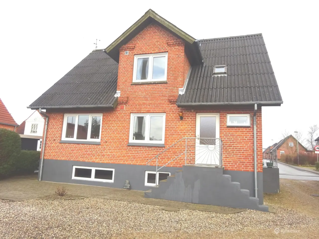 Billede 2 - Velholdt villa 