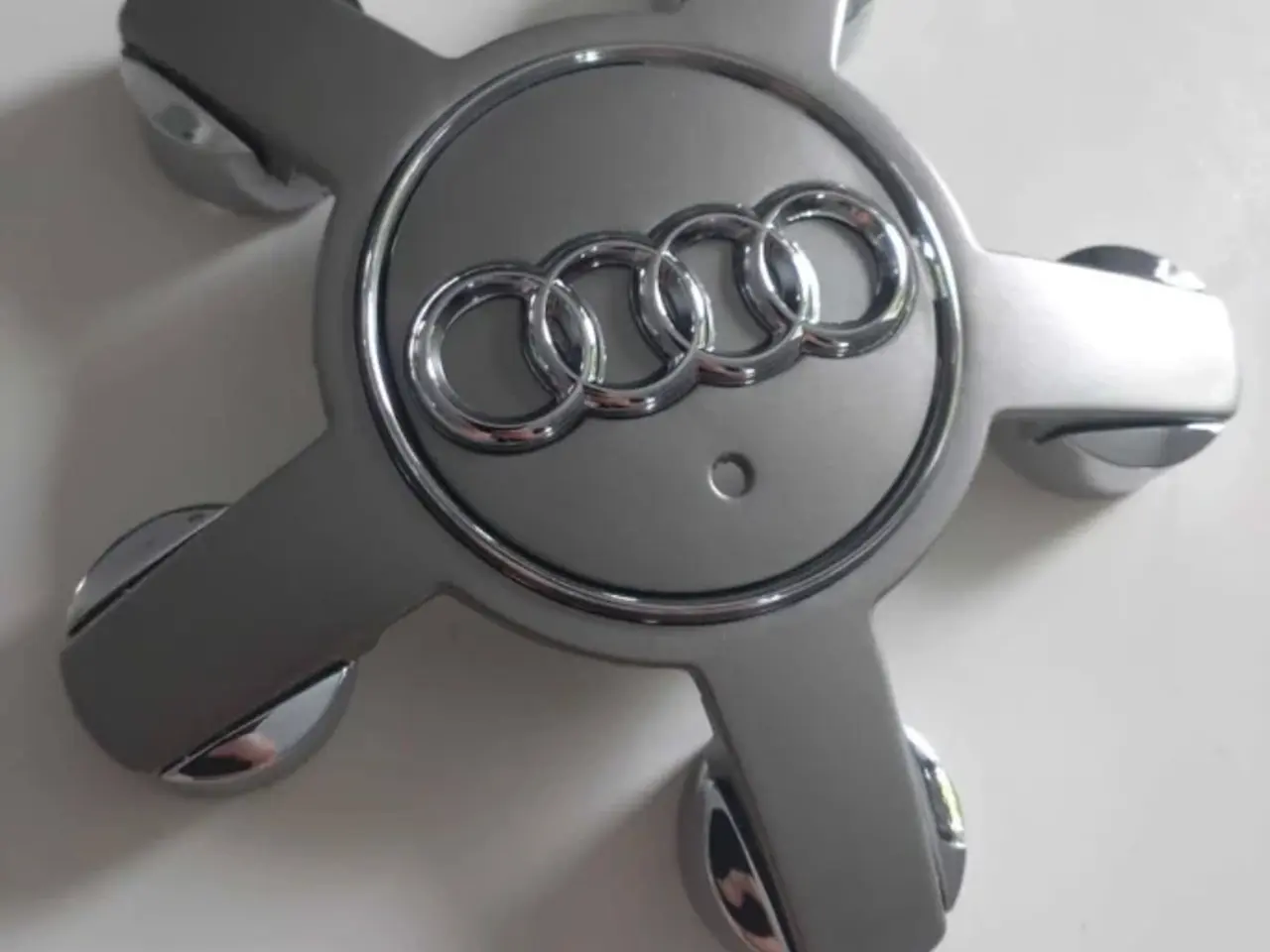 Billede 1 - Audi navkapsler