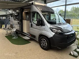 2027 - Adria Sunliving V65GX ED KAMPAGNEPAKKE – 20 ÅRS JUBILÆUMSMODEL - ALT DETTE FÅR DU MED! - 140 hk med automatgear, Adaptiv fart pilot.......