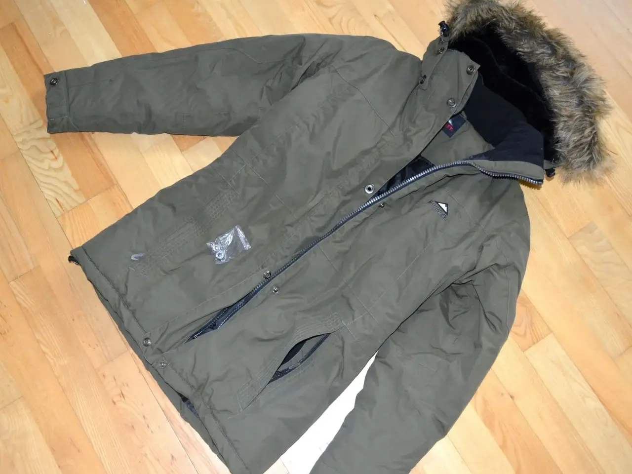 Billede 3 - JAKKE: McKinley PARKA i str. 36., som ny