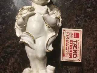 Jule-engel i porcelæn. Giv bud.