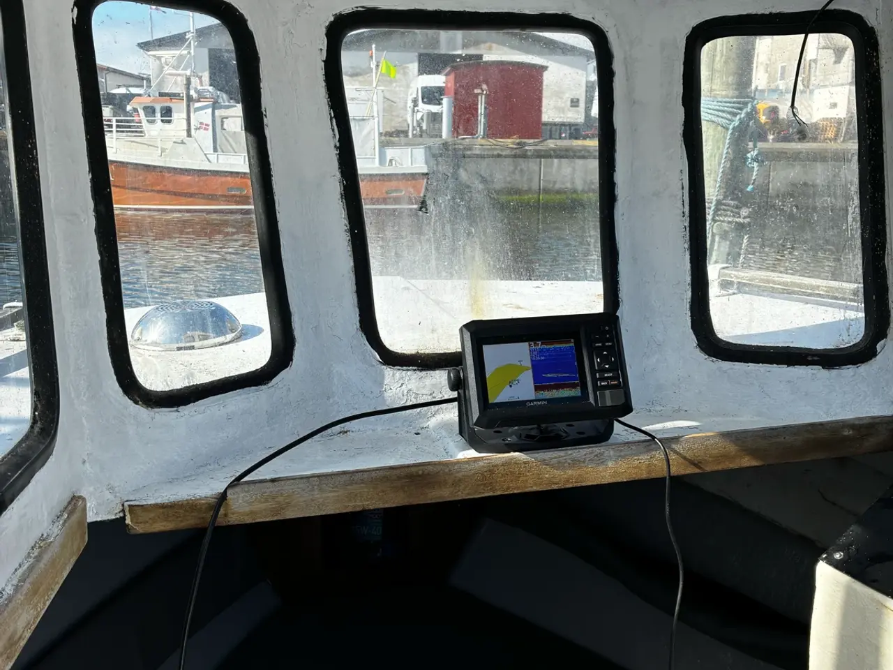 Billede 10 - Fiskekutter / arbejdsbåd med styrehus sælges