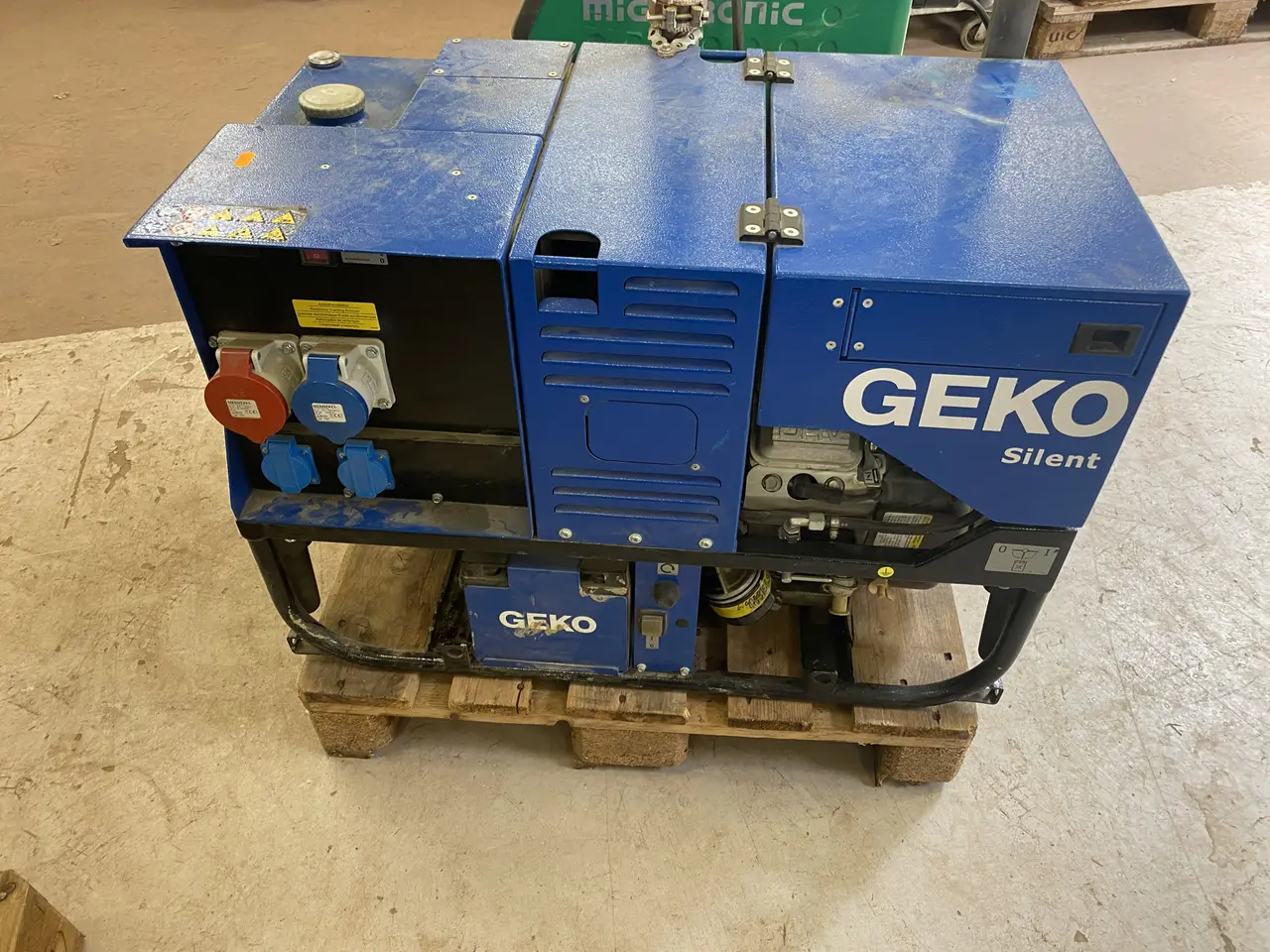 Billede 1 - Benzin Generator GEKO 9001 Silent