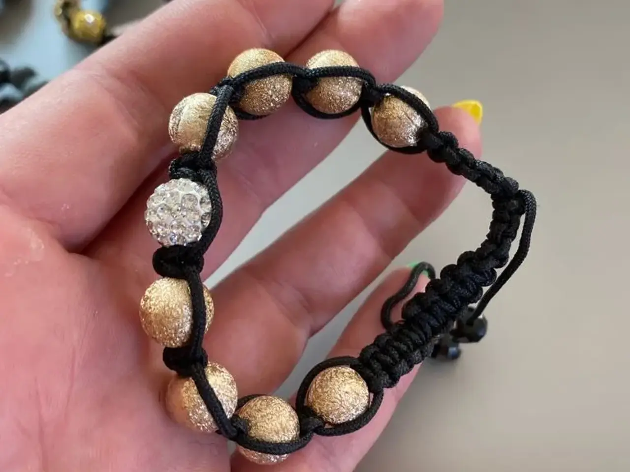 Billede 8 - Nye knyttede armbånd