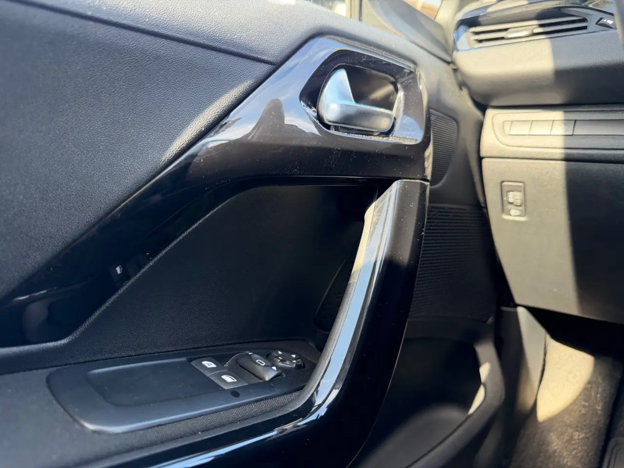 Billede 19 - Peugeot 208 1,5 BlueHDi 100 Prestige