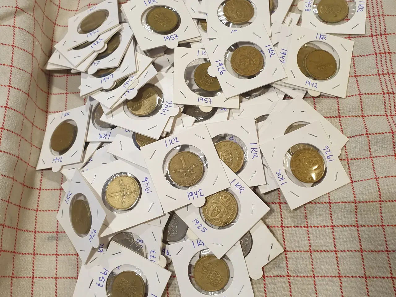 Billede 3 - Forskellige 1 Kroner i Et samlet Bud