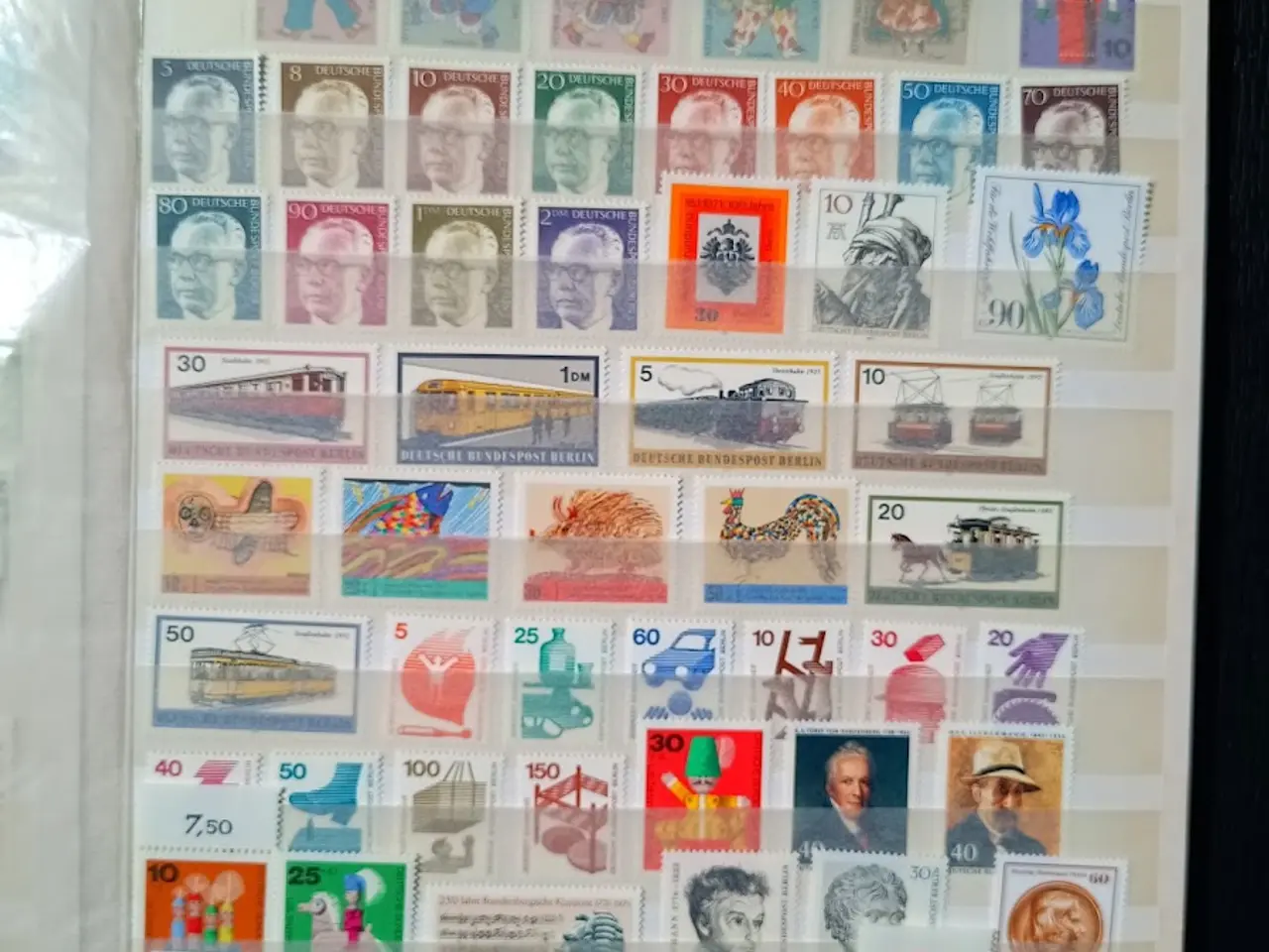 Billede 10 - Frimærker Berlin i album