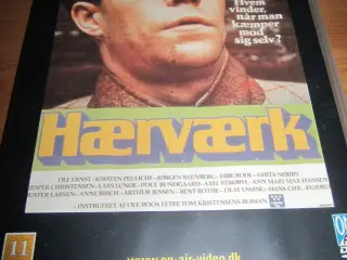 HÆRVÆRK. BYD. Dansk film 1977.