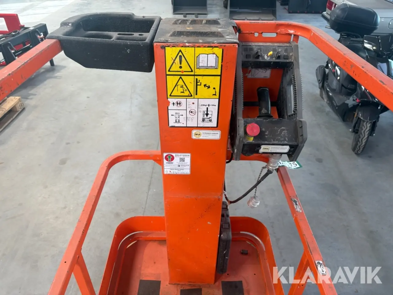 Billede 9 - Søjlelift JLG 1230ES