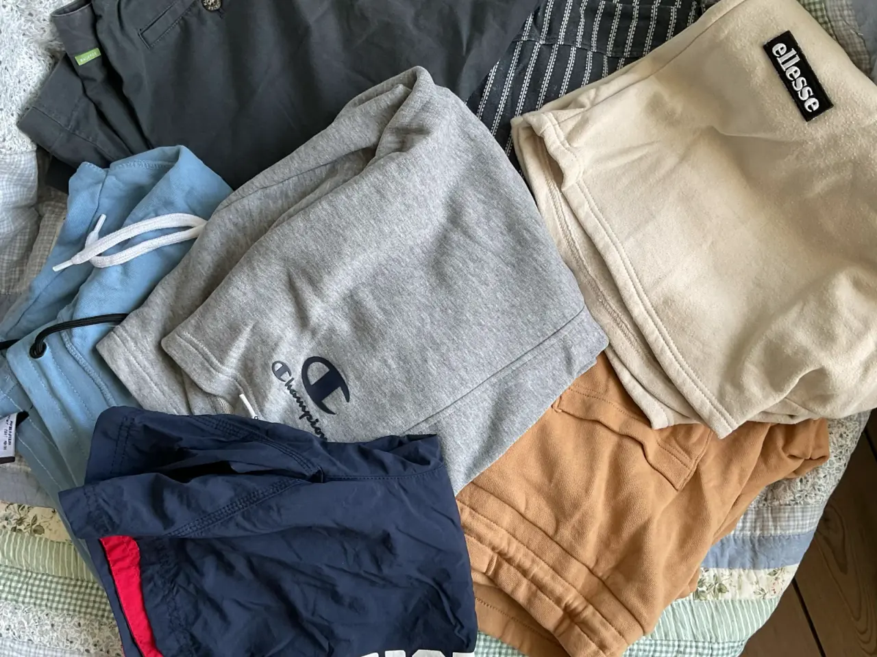 Billede 5 - “Ny” garderobe til ung dreng, mand og herre.
