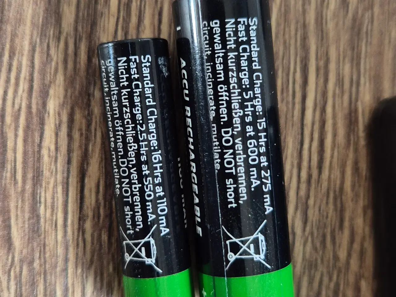 Billede 5 - Batterilader, 8 pladser. Li-ion og NiMH batterier