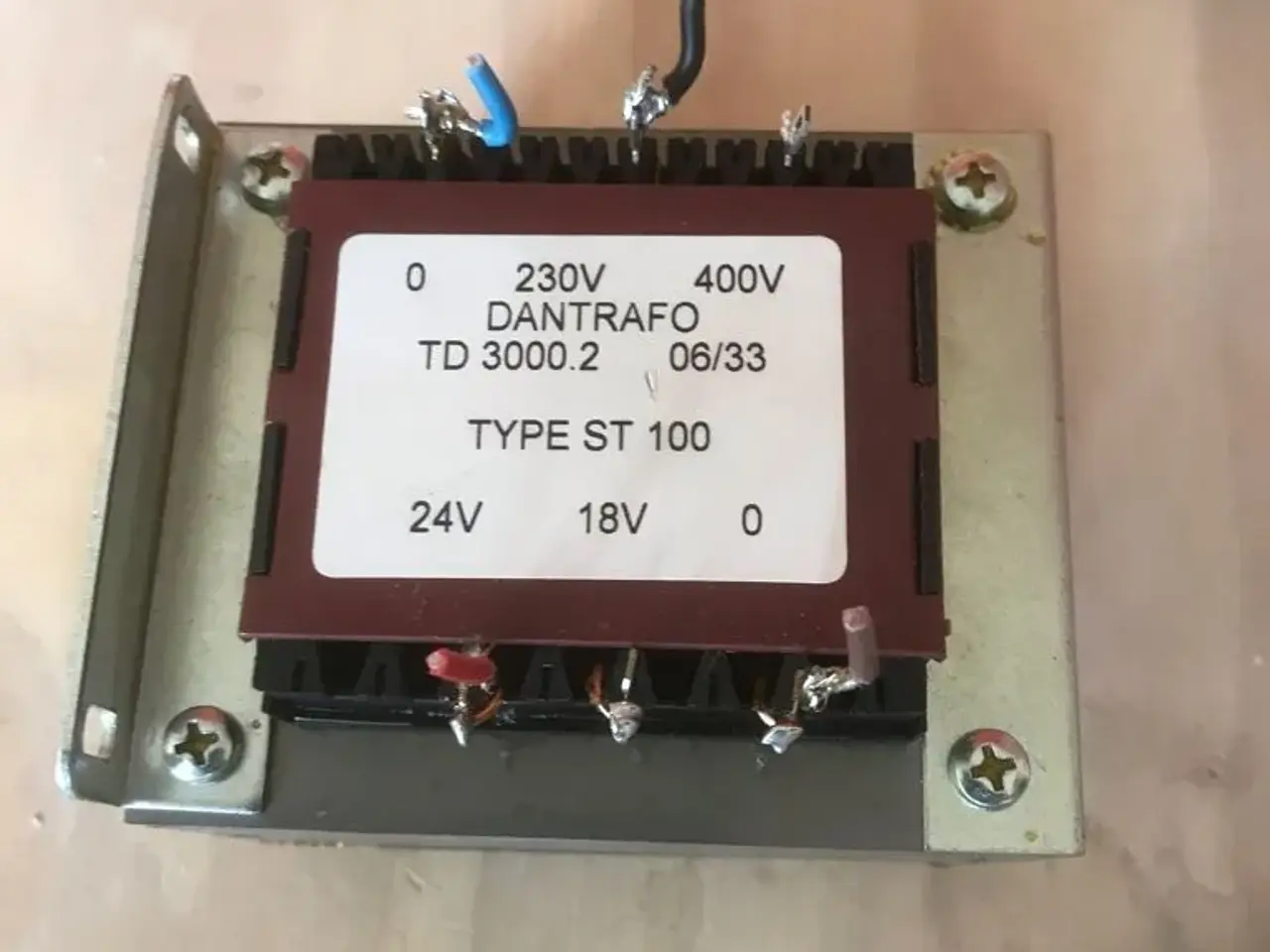 Billede 2 - Transformer 230/400-18/24 volt.100 VA