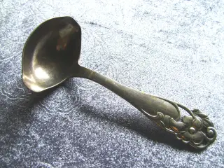 Vintage sølvplet sovseske