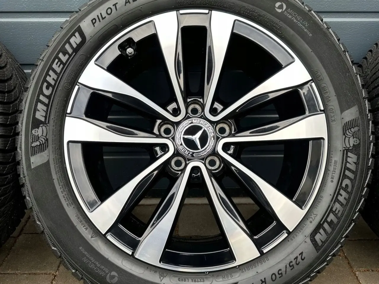 Billede 3 - VINTERHJUL MERCEDES C KLASSE W206 A206 C206 17"