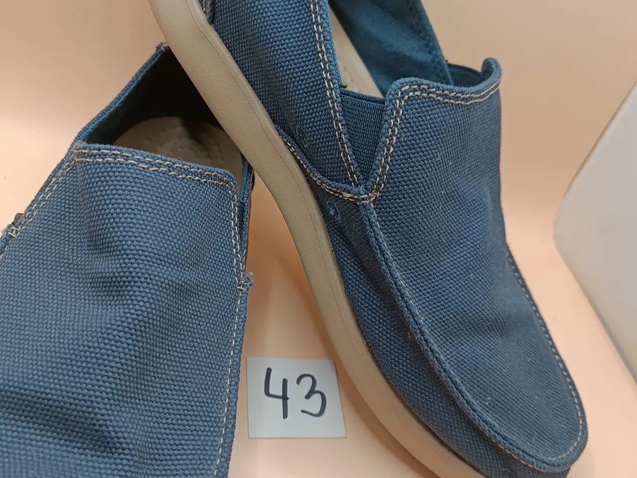 Billede 2 - Crocs blå stof sko 43str