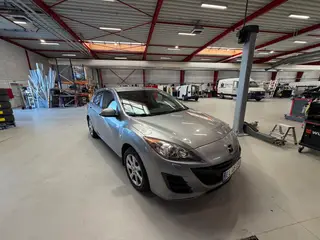 Mazda 3 1.6 Hatchback – Velkørende og økonomisk 