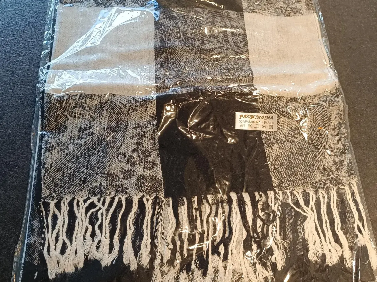 Billede 1 - Flot pashmina tørklæde