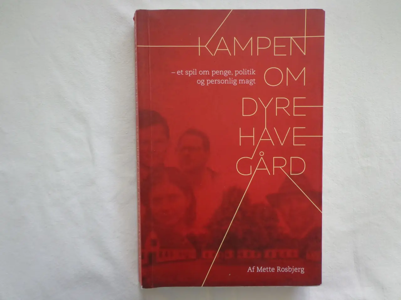 Billede 1 - Kampen om Dyrehavegård :