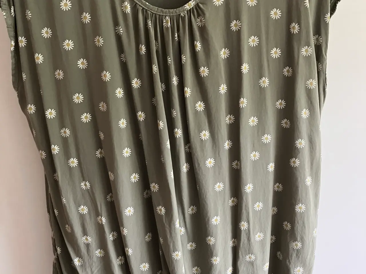 Billede 1 - Bluse mrk. Marc Lauge