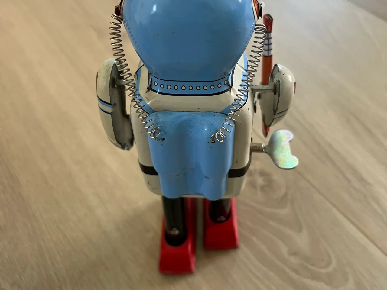 Billede 4 - Tin robot med optræk