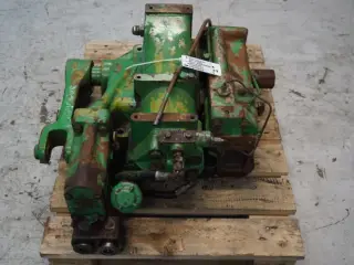 John Deere 4240 Liftdæksel AR69959