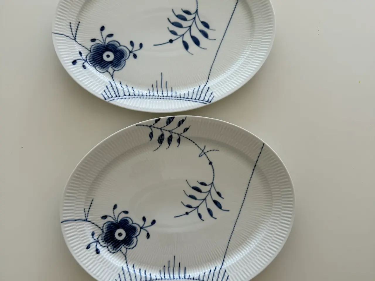 Billede 1 - Royal Copenhagen blå mega riflet