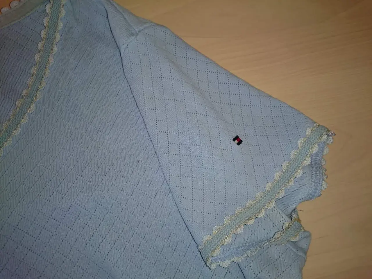 Billede 3 - Tommy Hilfiger t-shirt med logo str42/44