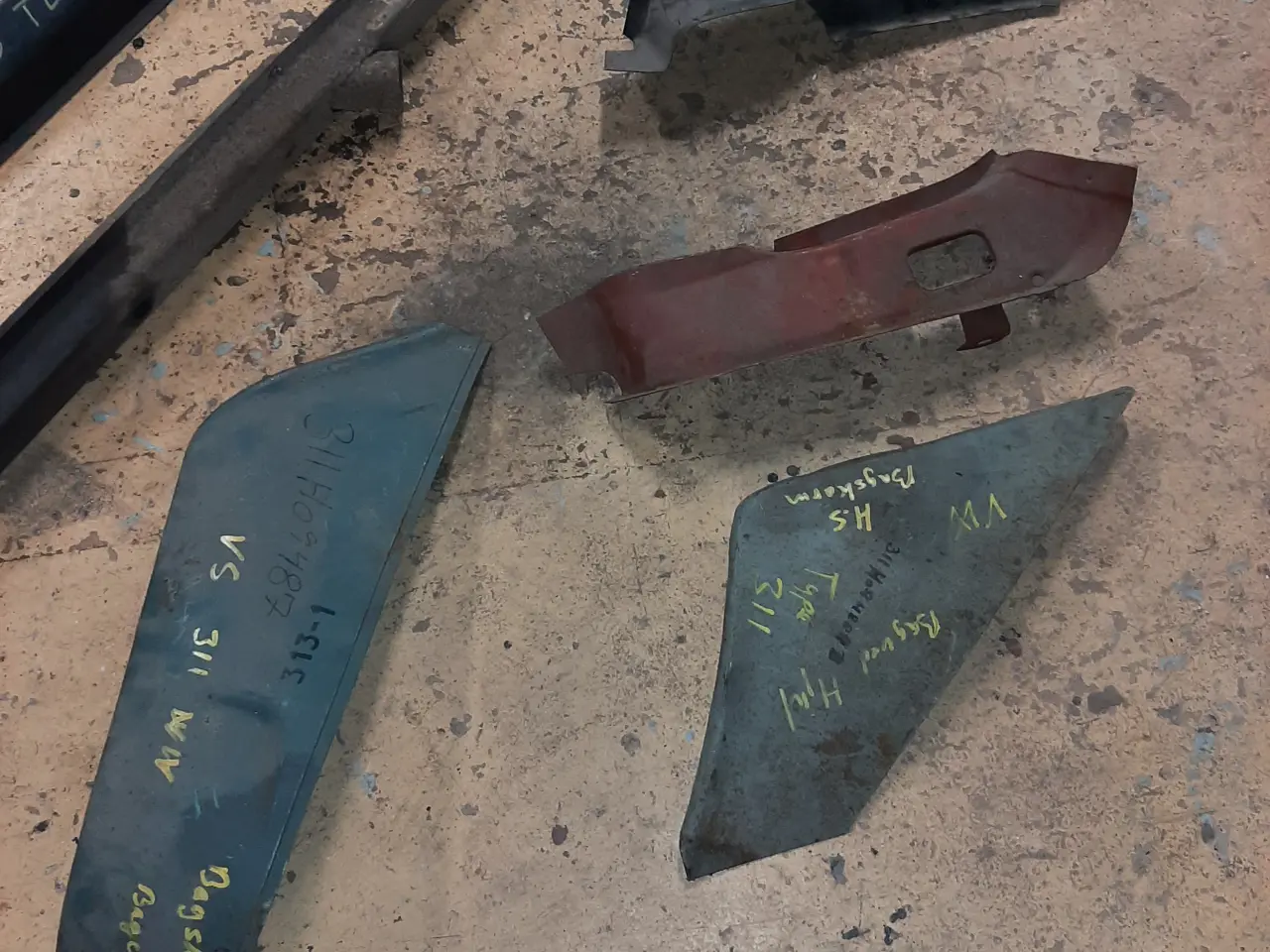 Billede 3 - VW 1600 type 3 plade dele NY pris