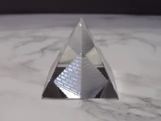 Glas pyramide