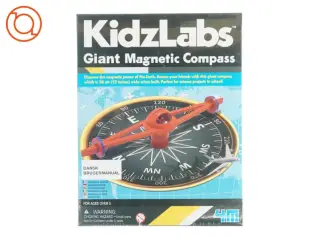 Kids laps giant magnetic compas