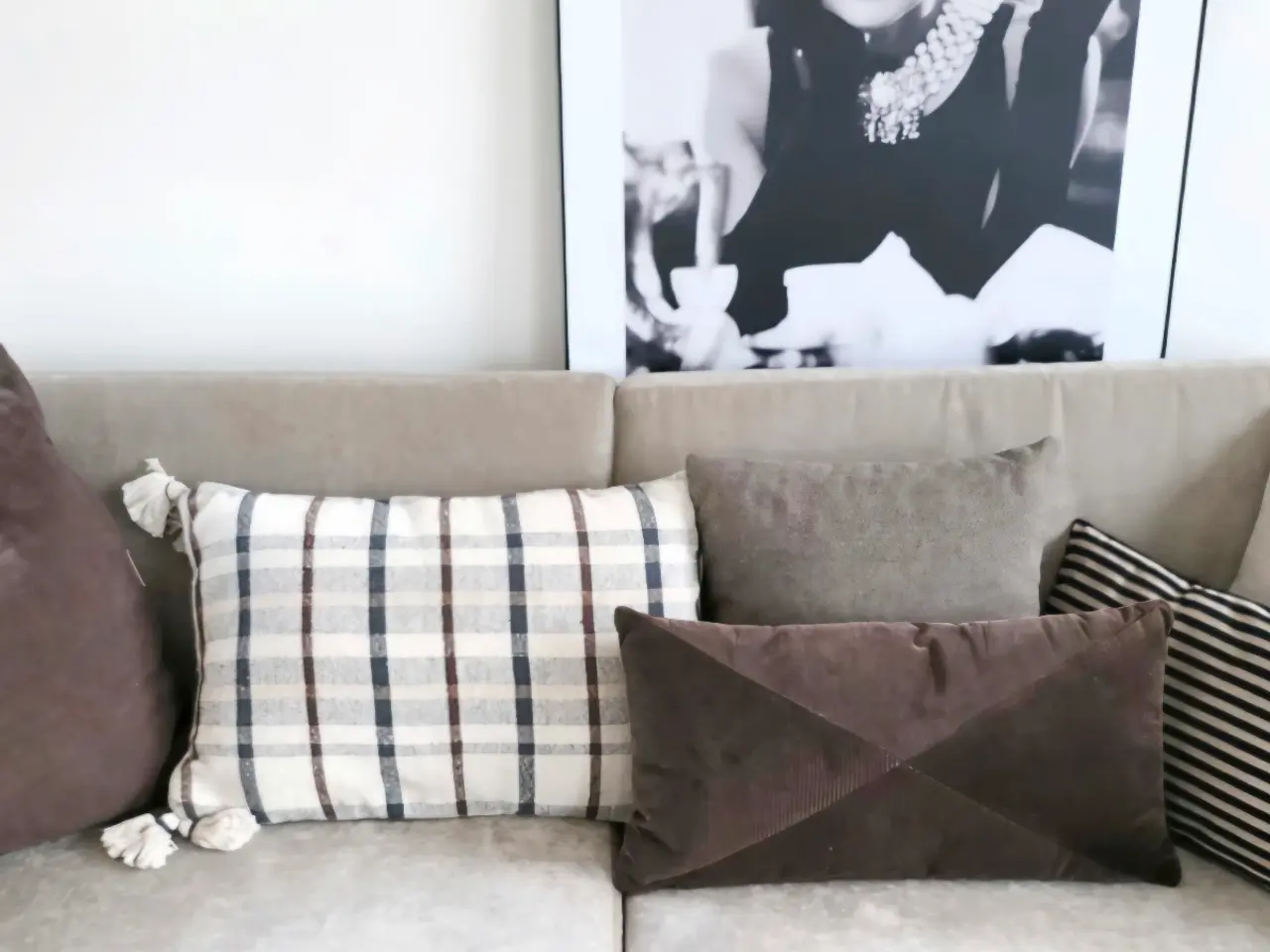 Billede 3 - Bloomingville pude 40x60 fra styling før salg