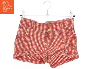 Rødrutede shorts fra Logg (str. 122)