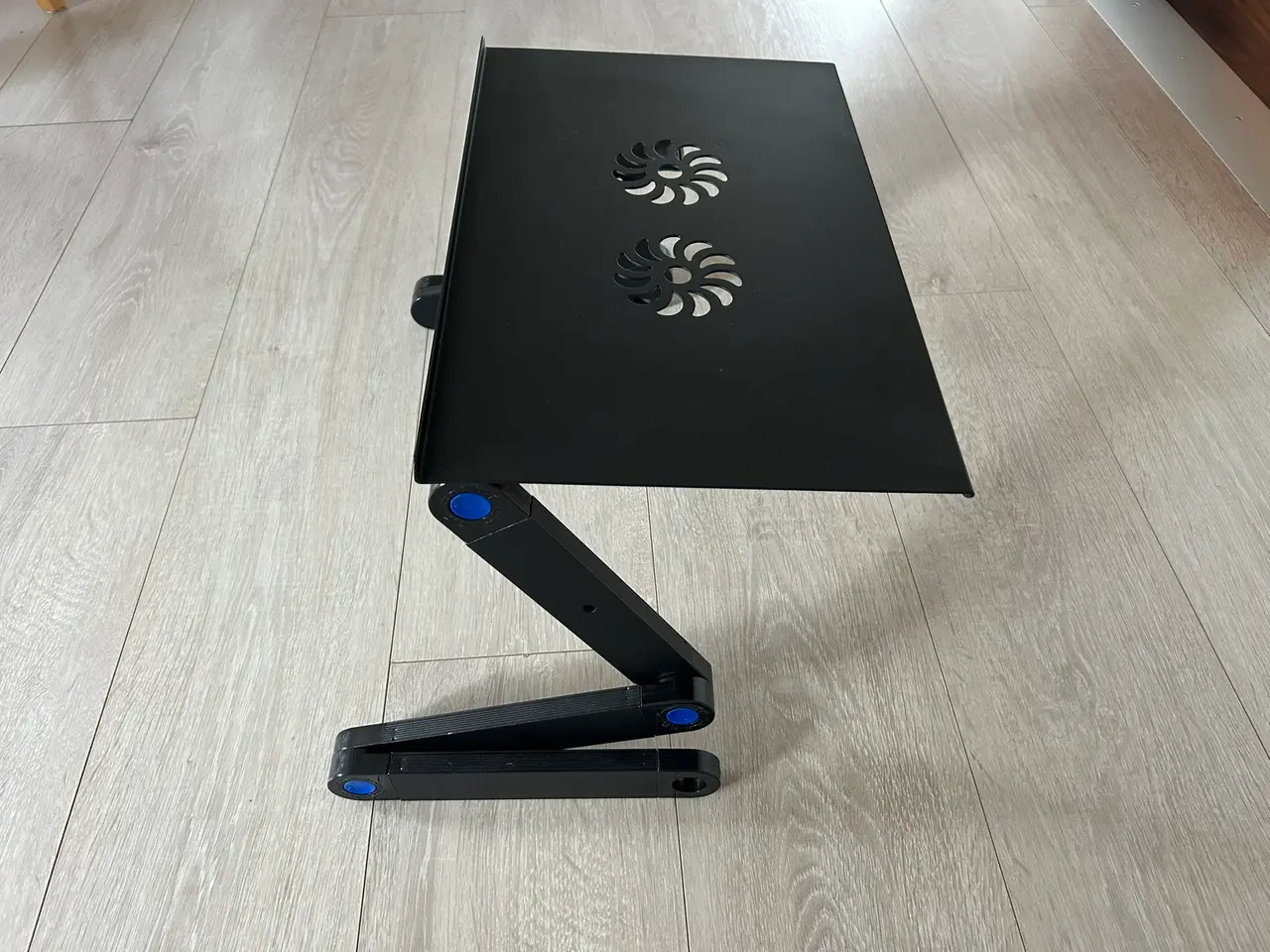 Billede 2 - Helt ny justerbar bærbar-stand / computerbord til