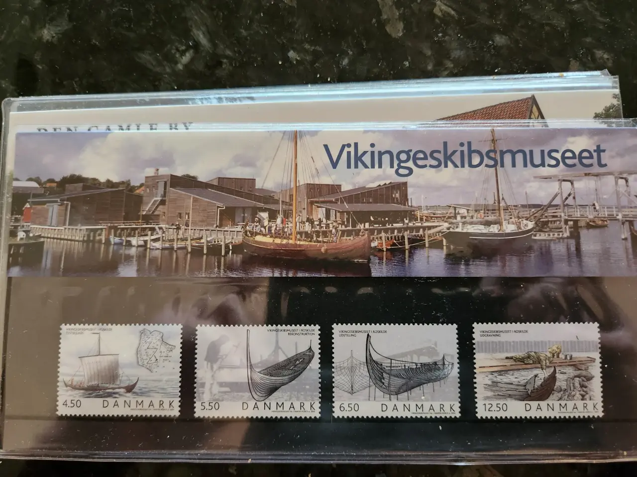 Billede 10 - Souvenirmapper sælges for 70% af værdien, 16 stk.