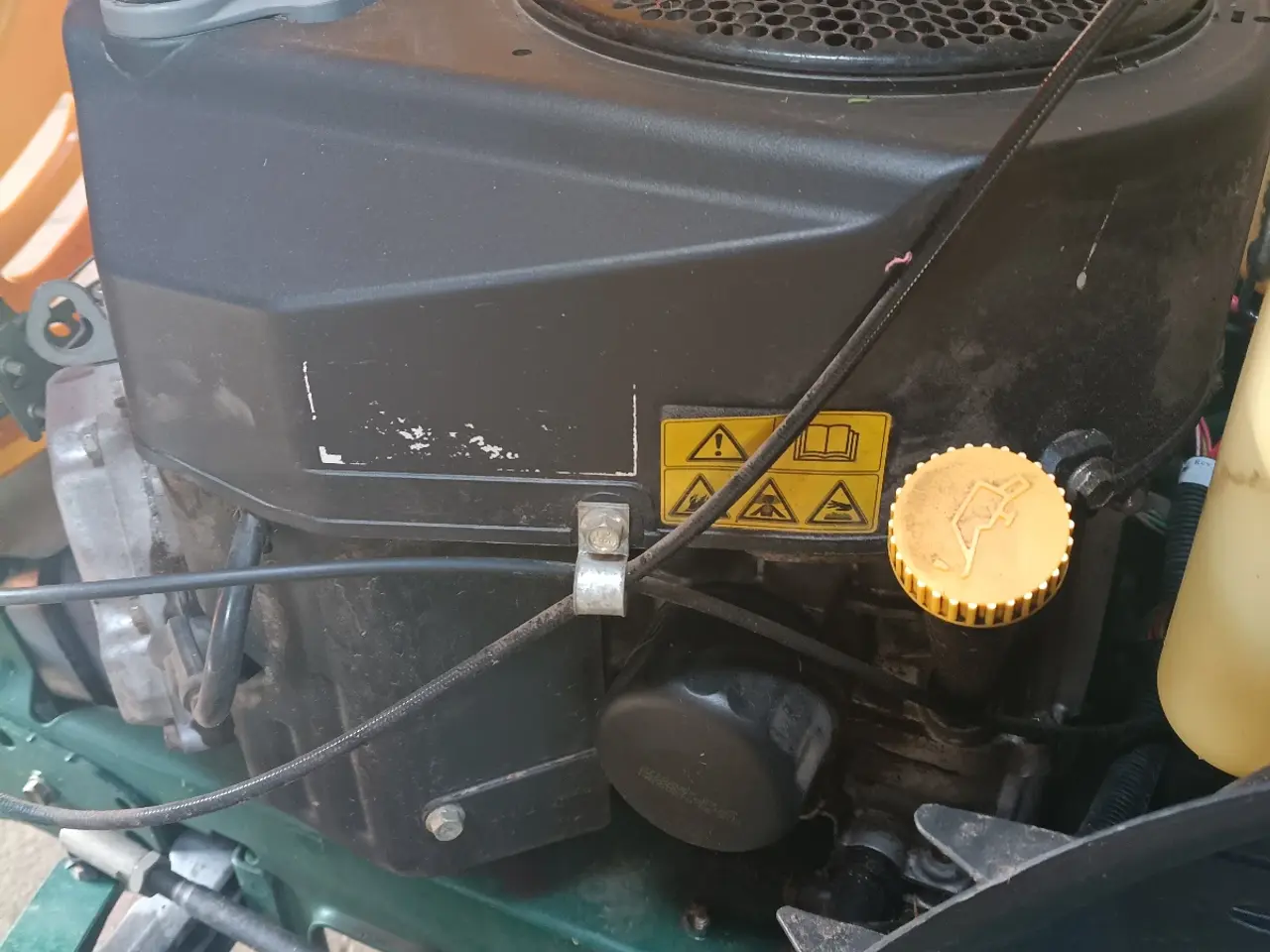 Billede 12 - Pæn større Yard-Man havetraktor 2 Cylinder