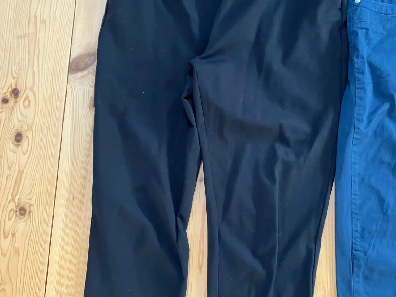 Billede 5 - Shorts, nederdele, capri mm str. 42 / XL