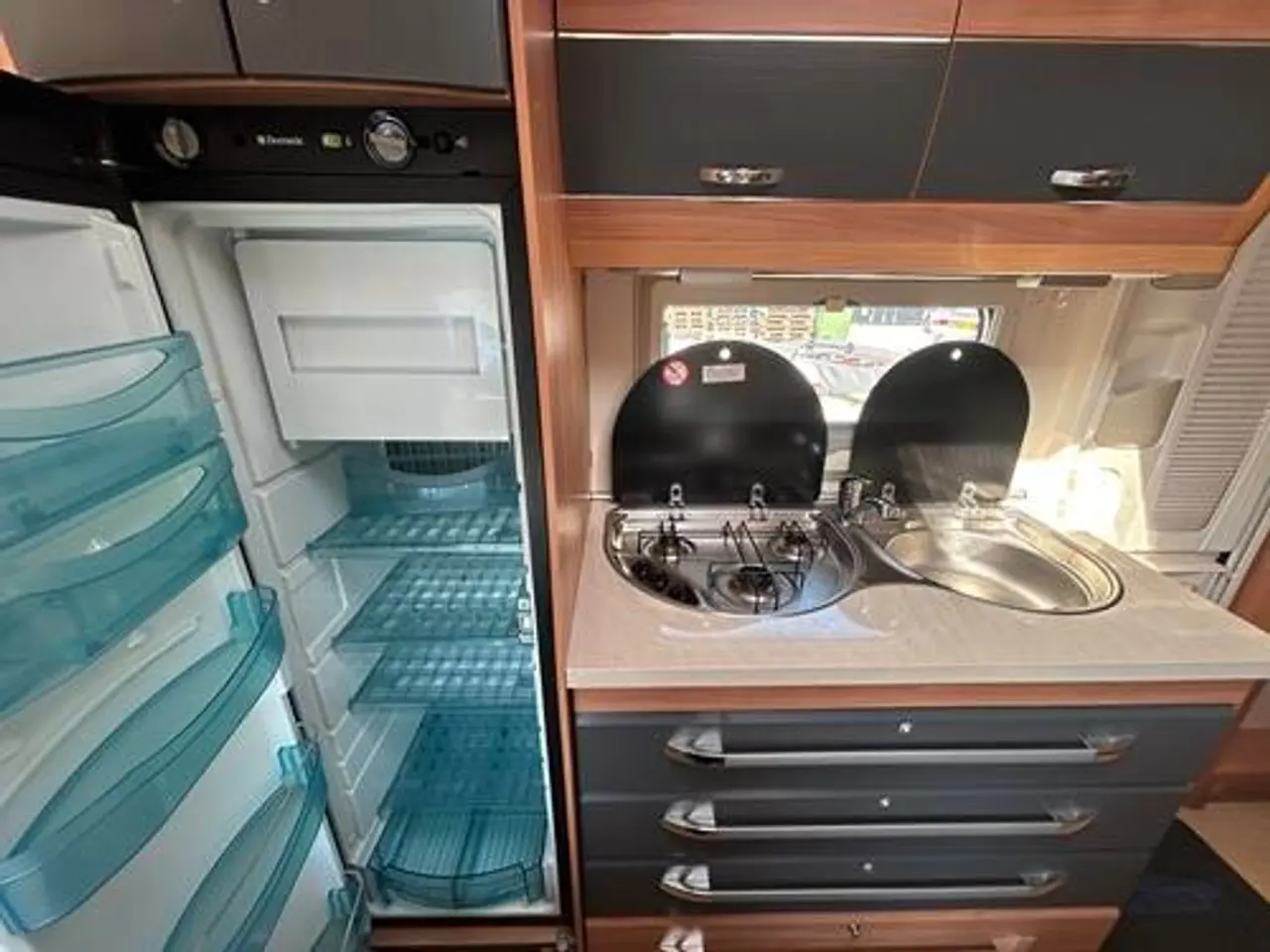 Billede 7 - Hobby DE LUXE 490 KMF