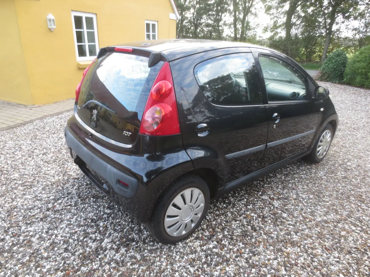 Billede 6 - Peugeot 107. 1.0 i År 10 Uden syn.
