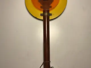 Signalstav (måske jernbane). Lyset virker
