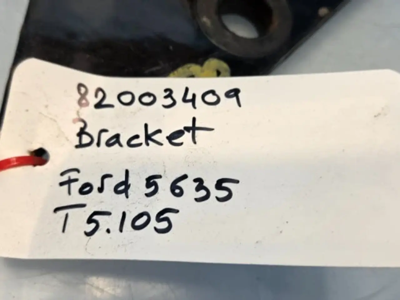 Billede 12 - New Holland T5.105 Beslag 82003409