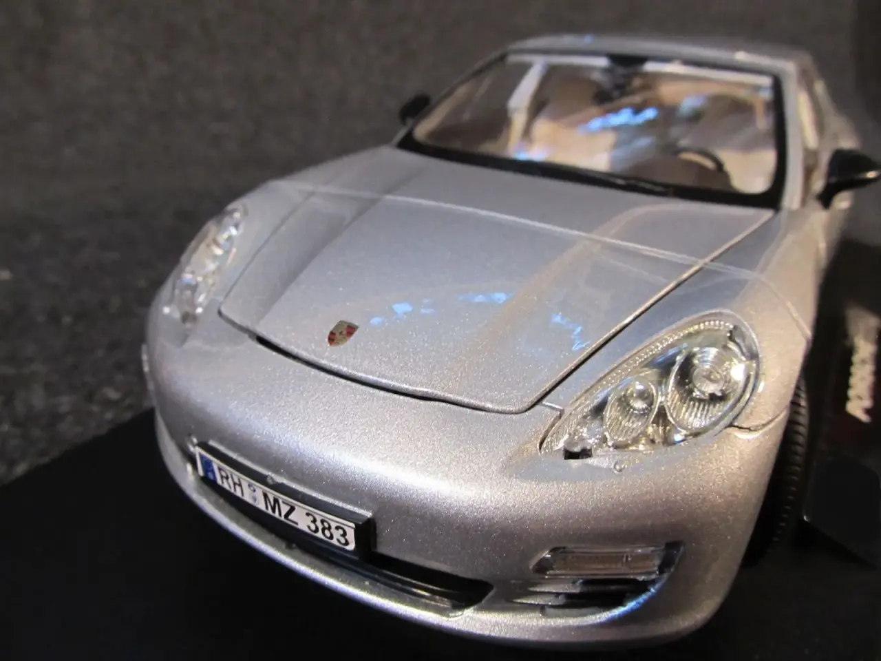 Billede 6 - 2009 Porsche Panamera - 1:18 